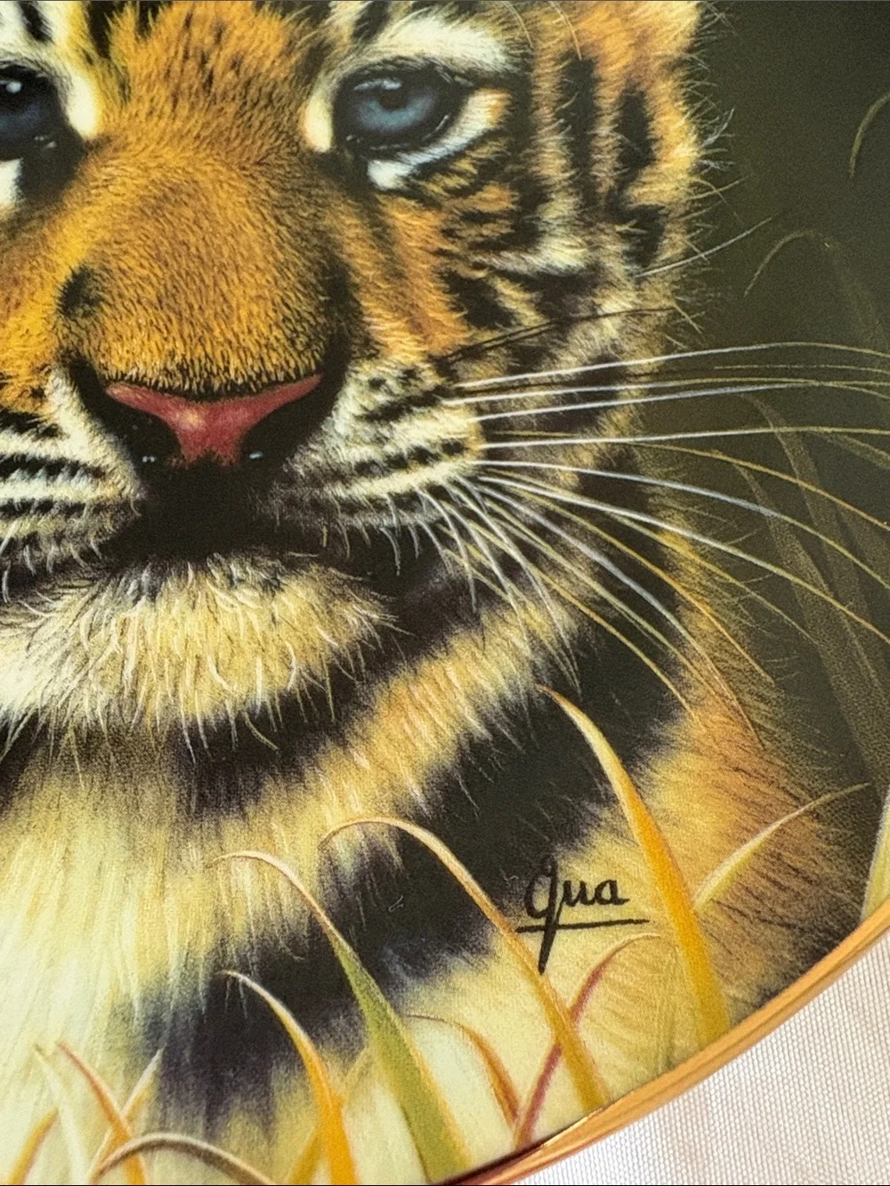 Tiger Cub Wall Plate - Gold Trim Home Wall Decor